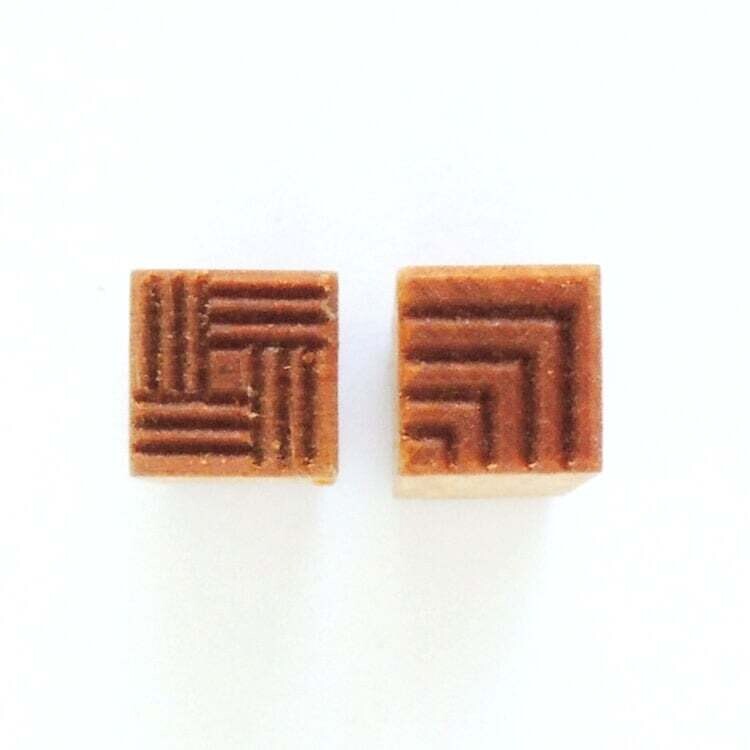 Small Square Stamp 015 - Lines