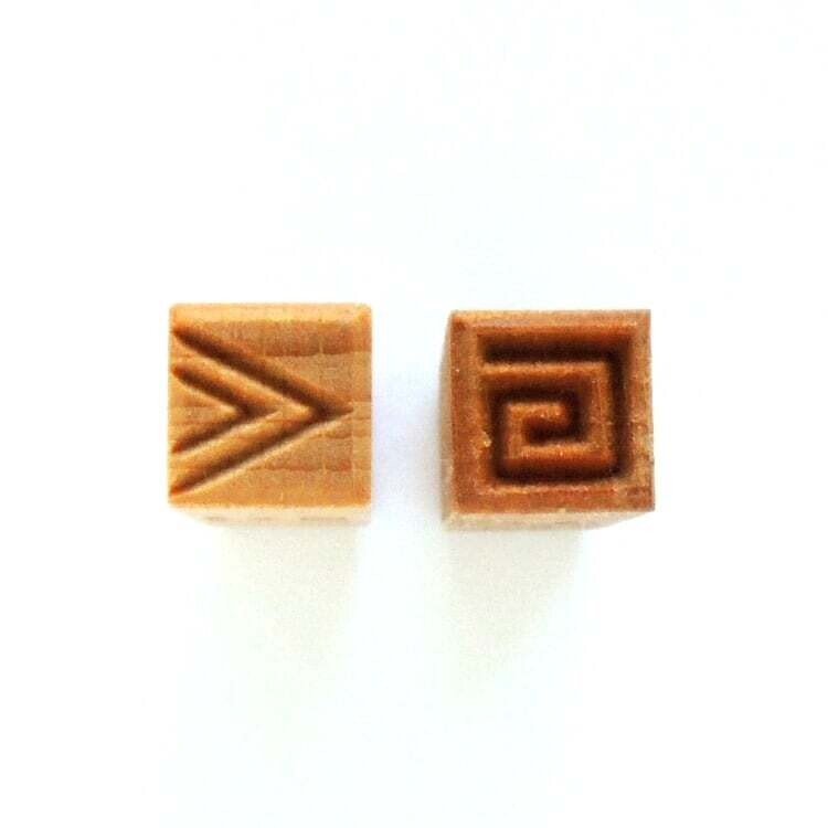 Small Square Stamp 004 - Square Spiral
