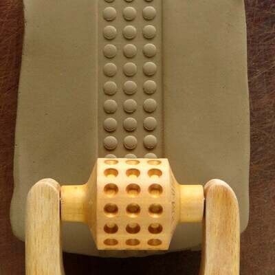 Med Roller 010 - 3 Dot Rows