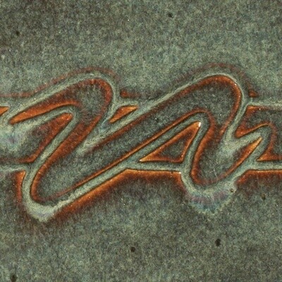 PC-33 - Iron Lustre