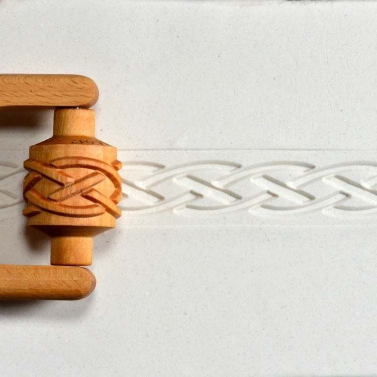 Med Roller 042 - Loose Braid