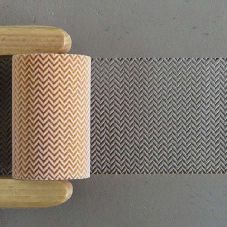 Large Roller 001 - Fine Zigzag