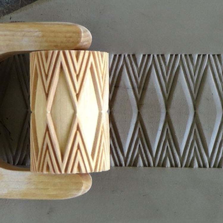 Large Roller 007 - Diamonds