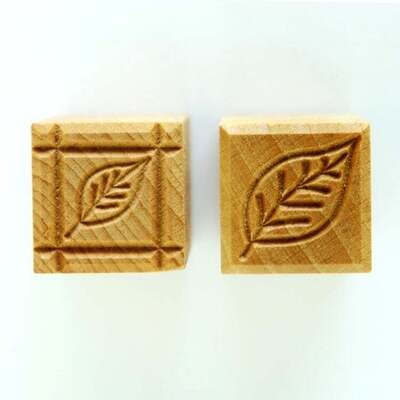 Med Square Stamp 010 - Leaf