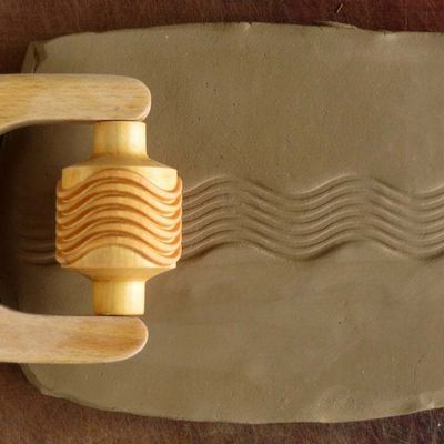Med Roller 017 - Wavy Lines