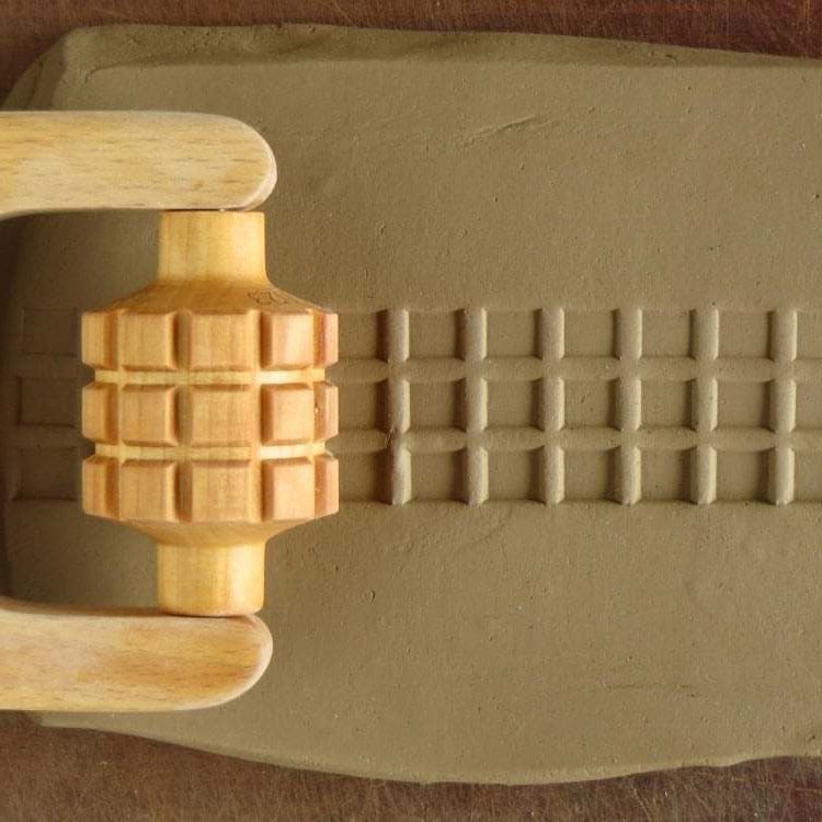 Med Roller 023 - Medium Grid