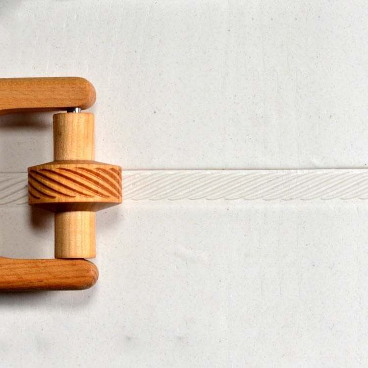 Small Roller 020 - Narrow Rope Twining