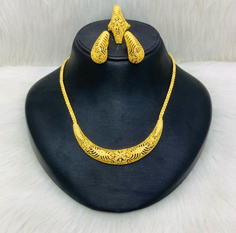 Collier de ville élégant