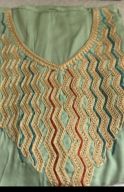 Robe SHAINA