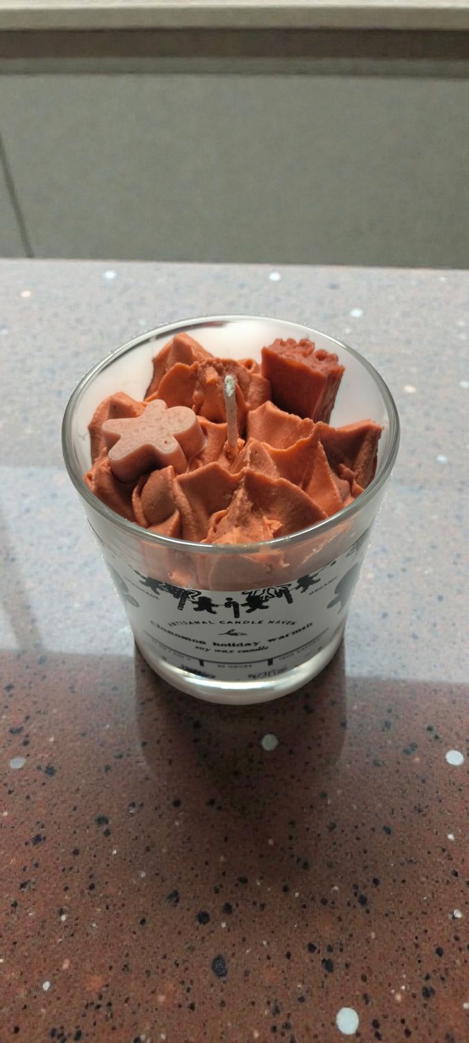 Cinnamon holiday warmth 