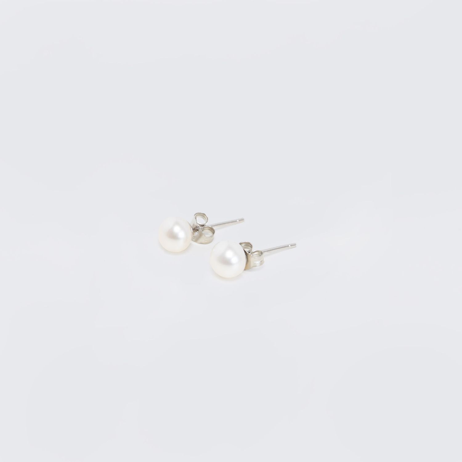 Pearl Petite studs