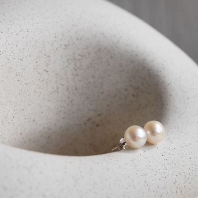 Pearl Statement studs