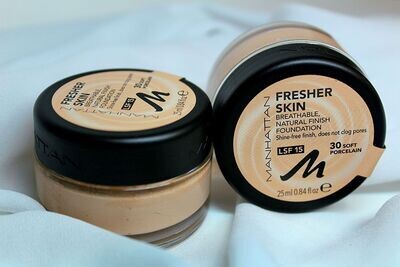Manhattan Fresher Skin Breathable, Natural Finish Foundation LSF 15