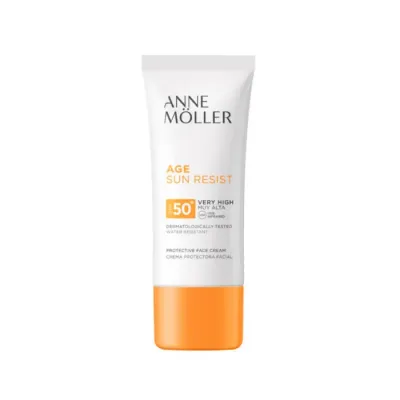 ANNE MÖLLER