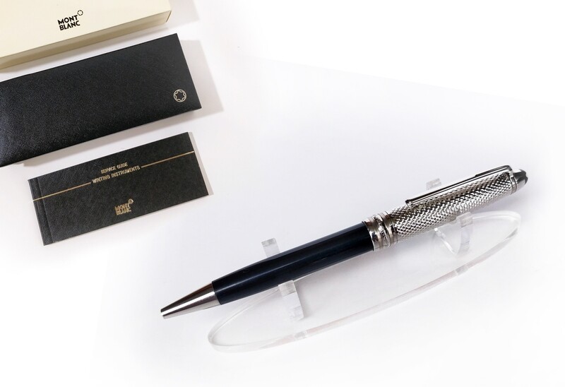Montblanc Meisterstück Doué Geometry Classique Ballpoint Pen - ​118080​