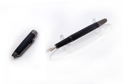 Montblanc Meisterstuck Ultra Black 163 Classique Fountain | Ink Pen