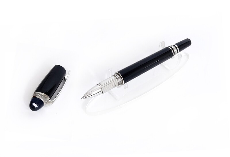 Montblanc Starwalker 2019 Resin 118872 Doué Rollerball Pen - Refurbished