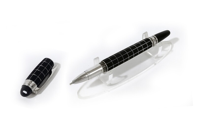 Montblanc Starwalker Rubber Rollerball Pen - 25609