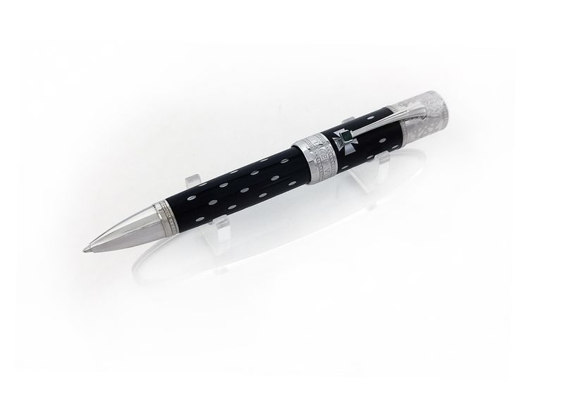Montblanc Limited Edition 2010 Im Elisabeth Black / Silver Ballpoint Pen