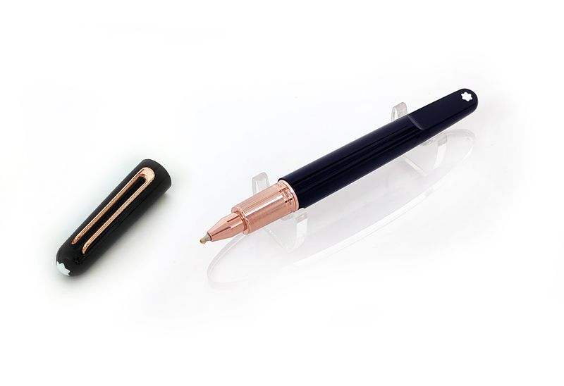 Montblanc M By Marc Newson Rollerball Pen, Precious black Resin -  117148