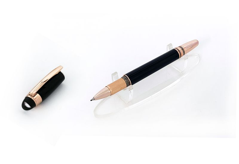 Montblanc Starwalker 105652 Red Gold Resin Fineliner Pen - Refurbished
