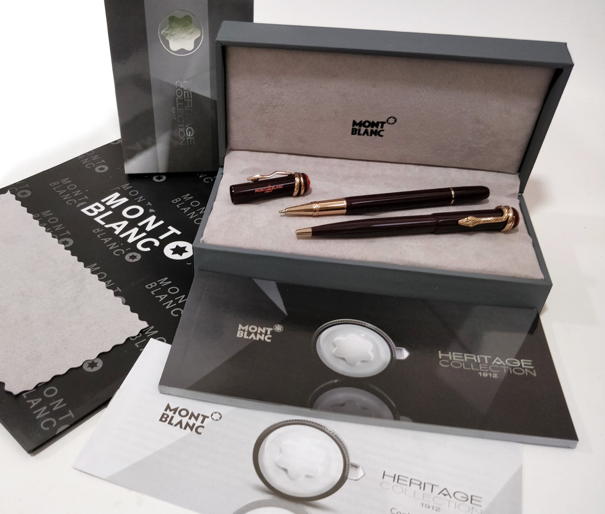 Montblanc MONTBLANC Ballpoint Pen Heritage Collection 117848 Rotating Box with KH08657 