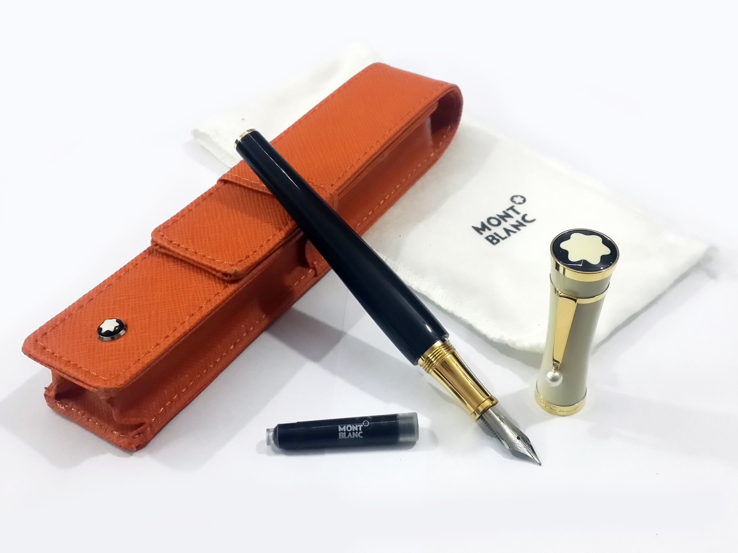 Montblanc greta garbo shop fountain pen