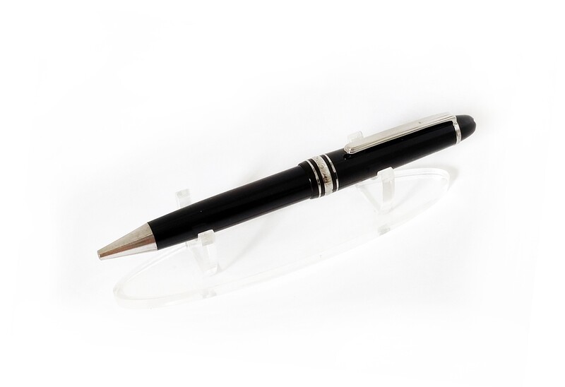 Refurbished Montblanc Meisterstück Classique (Mid Size)​ Ballpoint Pen - Black With Platinum Trims
