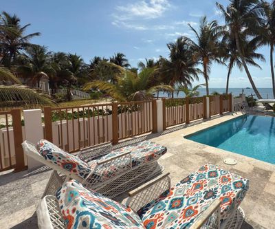 Aluminum Railings (Indoor + Outdoor Applications)