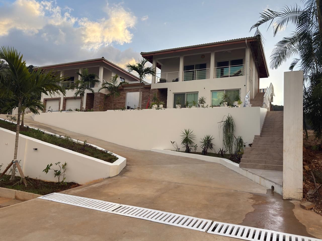 Horizontal Bar Railing (Stainless Steel or Powder Coated Finish)