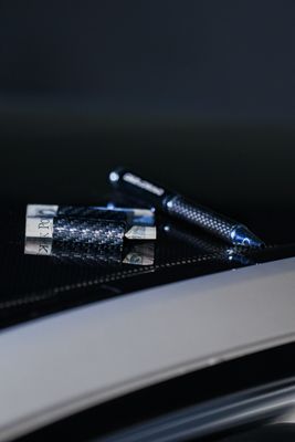 Carbon fiber pen