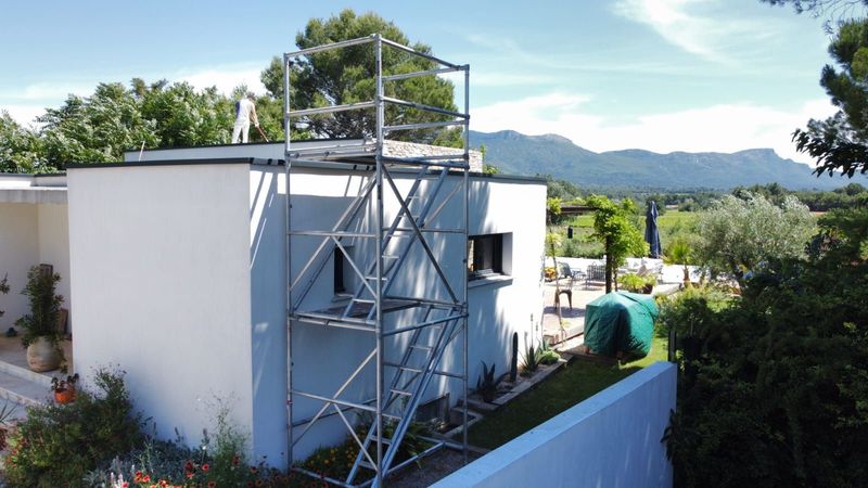 Pack Facade