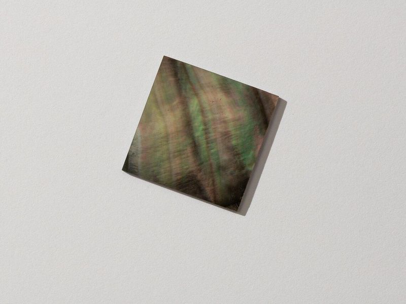 Mother of Pearl Black 20 x 20 x 1.5mm Premium Squares. HMJ304