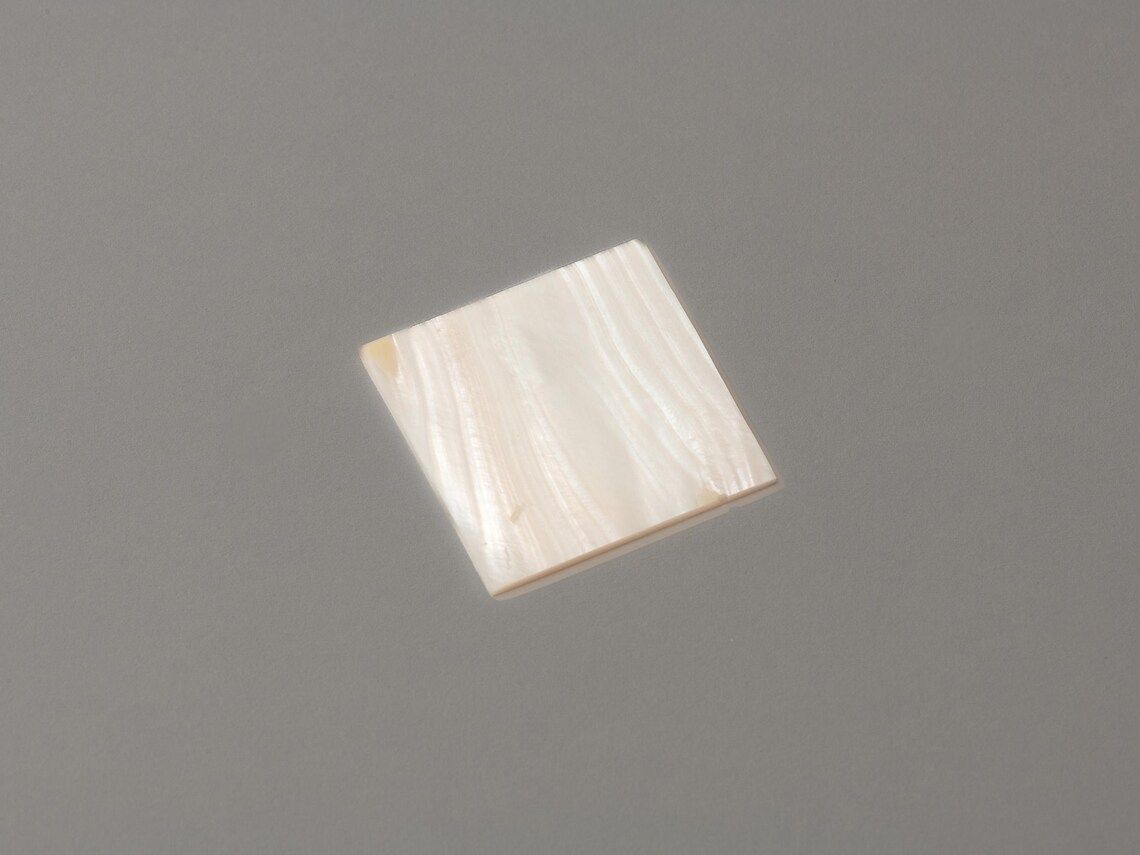 Mother of Pearl 35 x 35 x 1.5mm Rivershell squares. HMJ 308