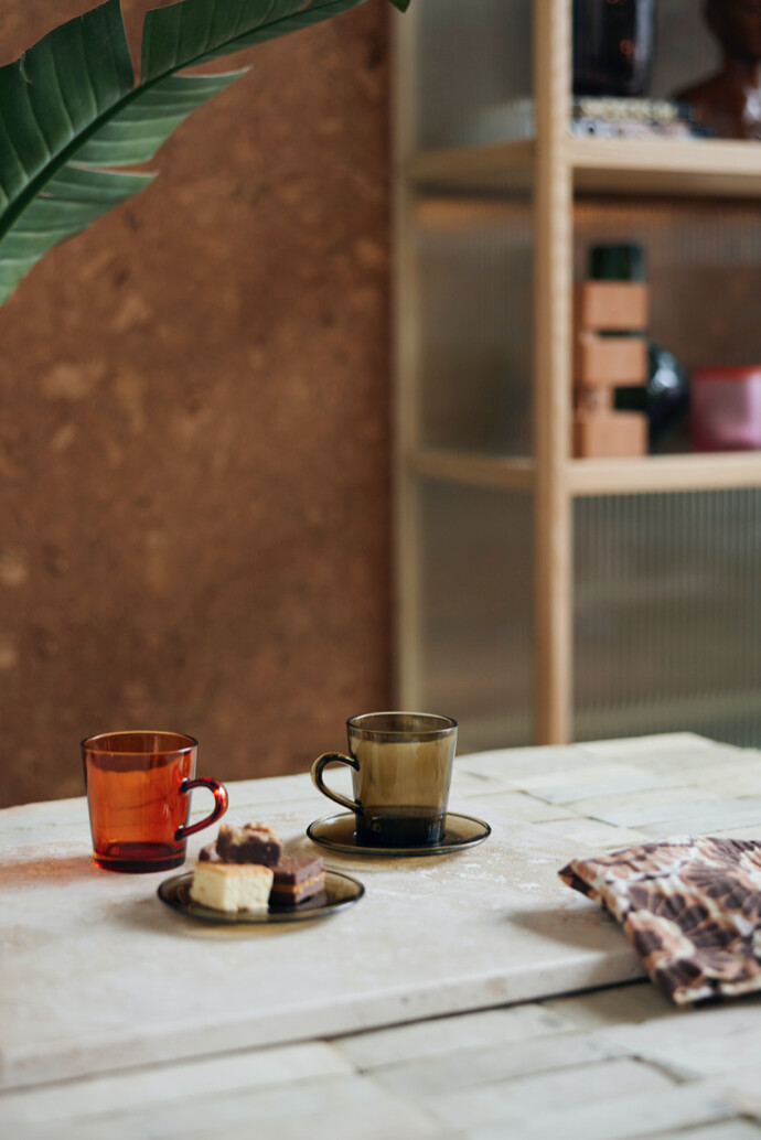 HK Living | 70&#39;s glassware saucers mud brown
