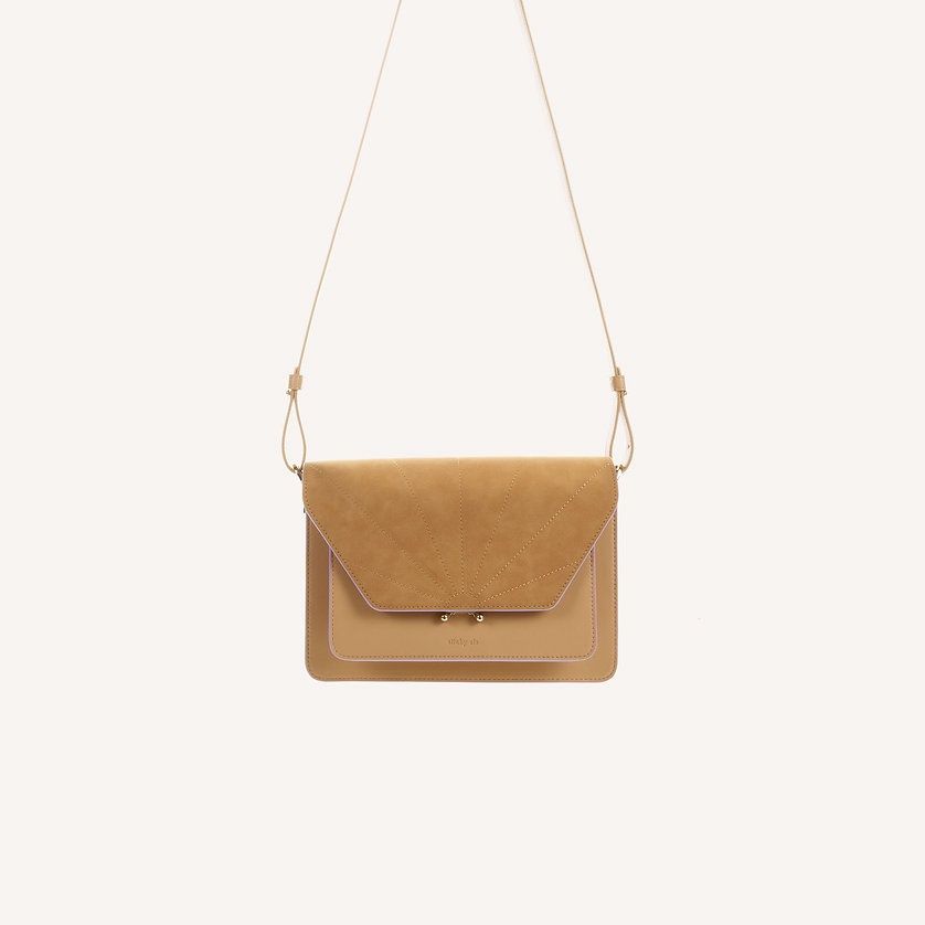 The Sticky Sis club  ton sur ton affogato beige