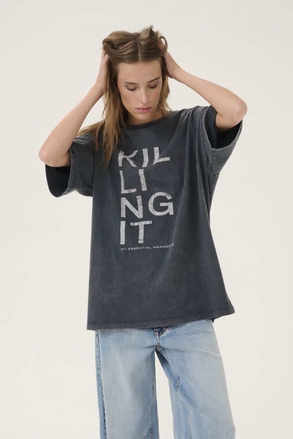 MEW | Lisa killing it tee