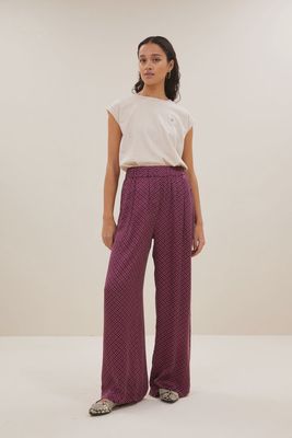 By Bar | Thelma dots logo top