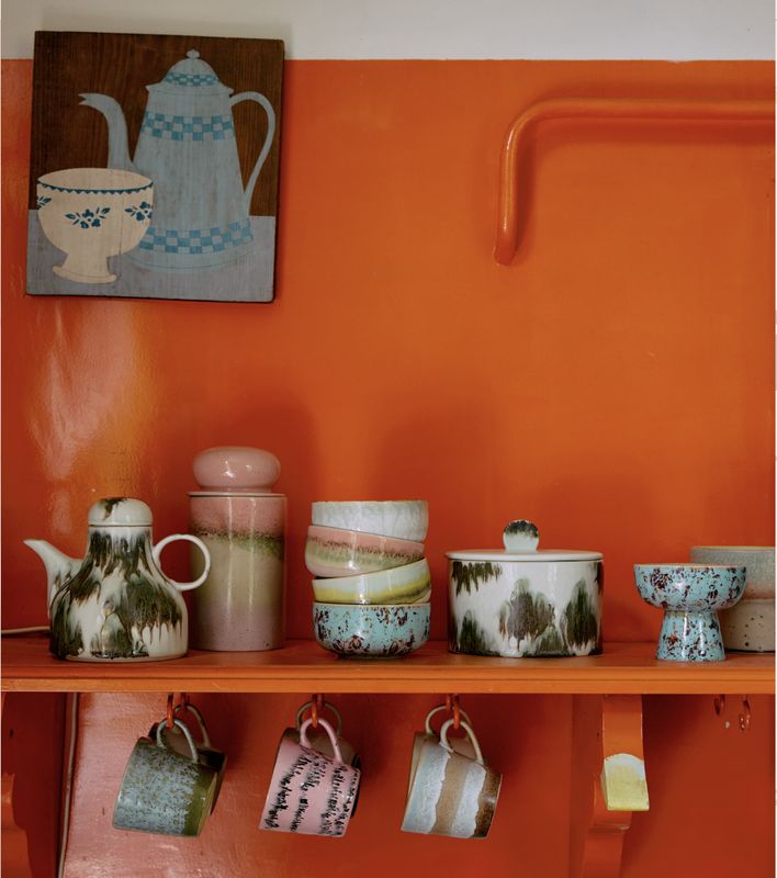 HK Living | 70s Ceramics: coffee pot, tide
