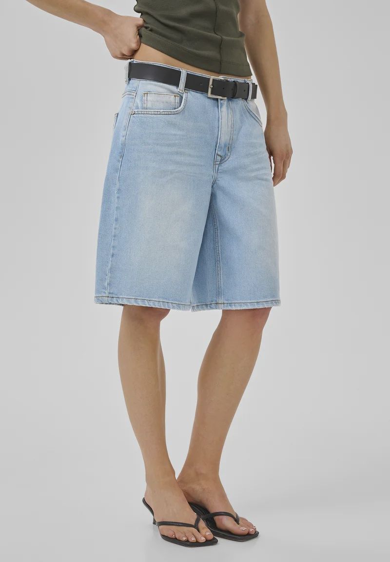 MEW | Zita high wide shorts | baby blue