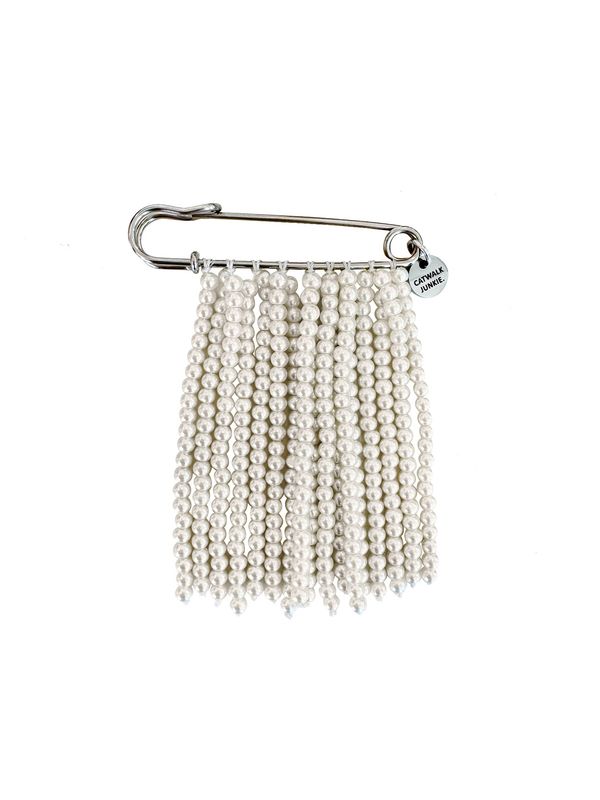 Catwalk Junkie pearl pin