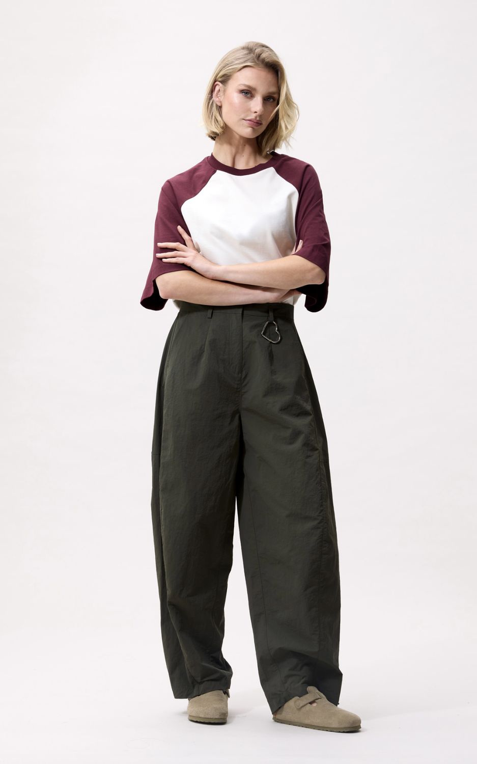 Barrel shaped trousers
