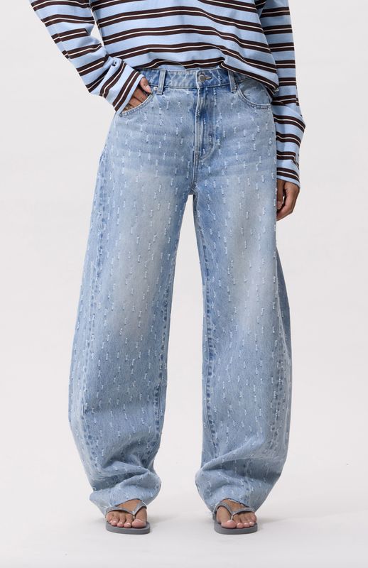 Scratched super barrel fit jeans