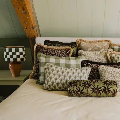Palais cushion Maya chocolate &amp; Raffia (outdooor filling)