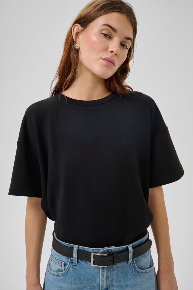 MEW Helle EMB Boxy Tee zwart