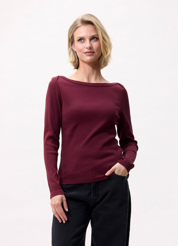 Catwalk Junkie | Boatneck rib long sleeve, merlot