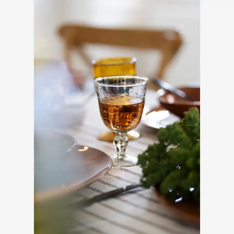 Madam Stoltz Wine glass w/ cutting