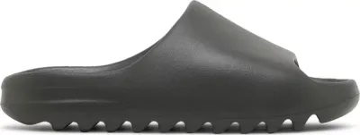 Yeezy Slide
Dark Onyx