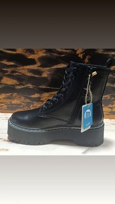 Bota militar Mustang