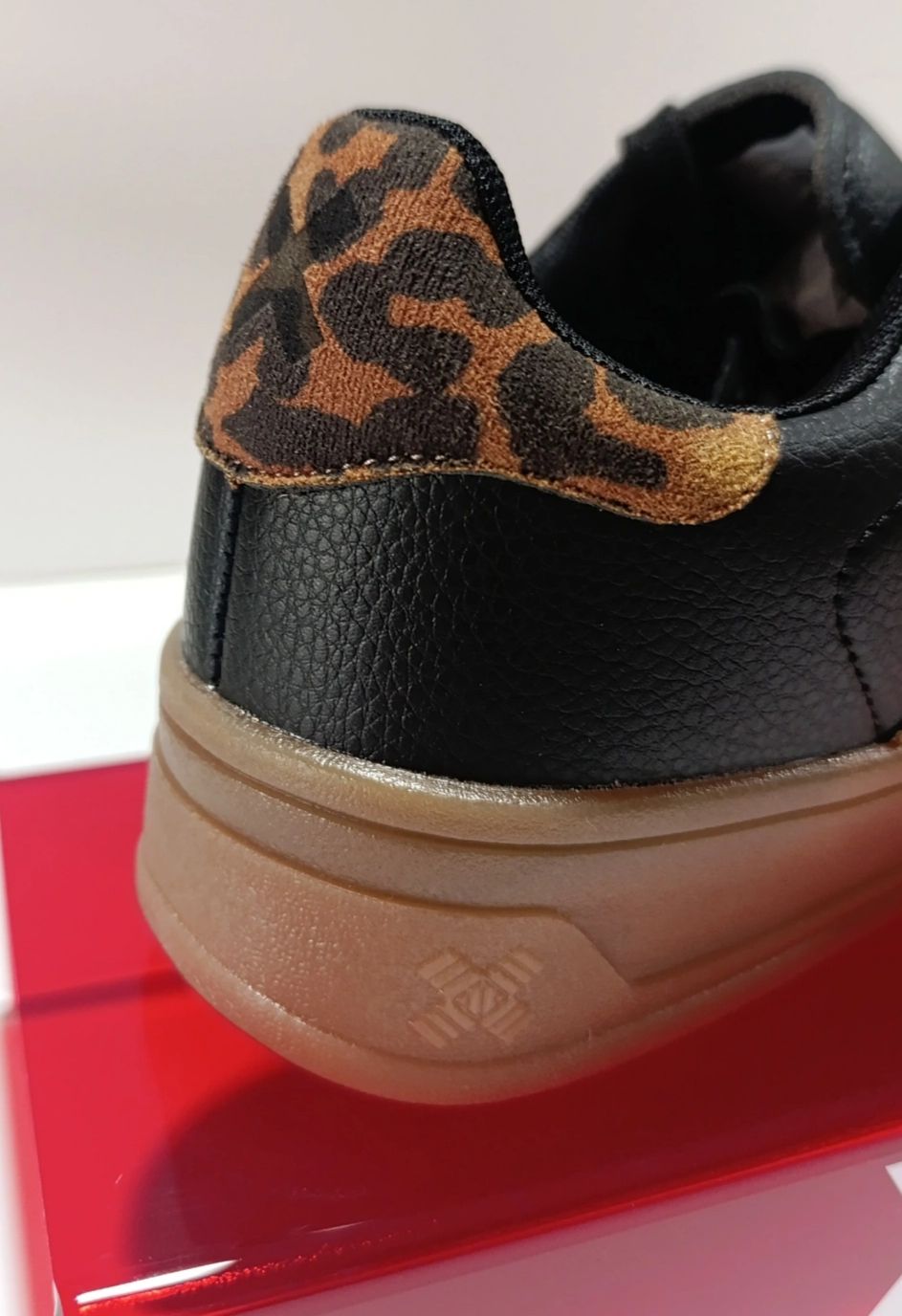 Sneaker señora leopardo